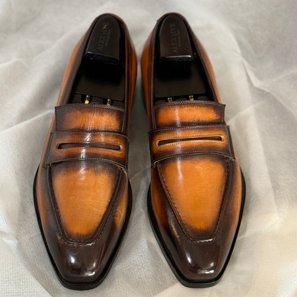 Handmade Loafer - Picture 2 of 3